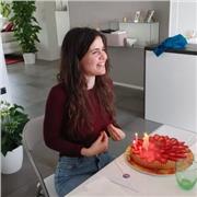 Laureata in relazioni internazionali offre ripetizioni in lingue (inglese e spagnolo), e materie umanistiche